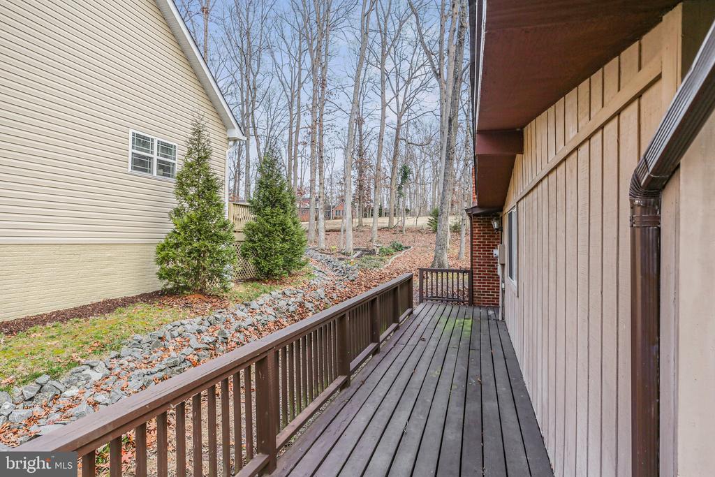 3808 LAKEVIEW PKWAY