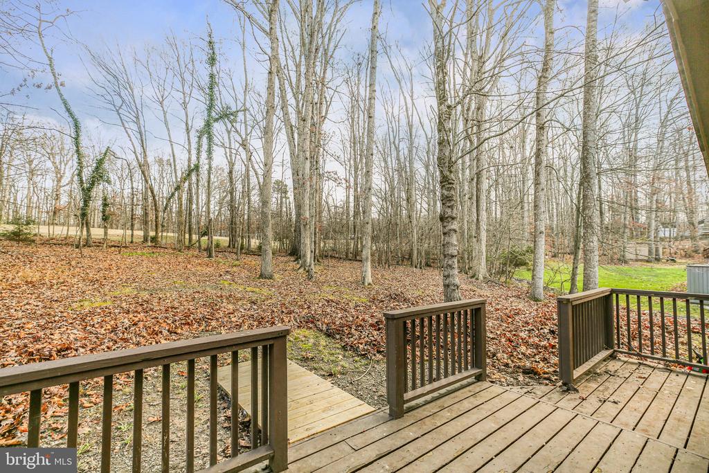 3808 LAKEVIEW PKWAY