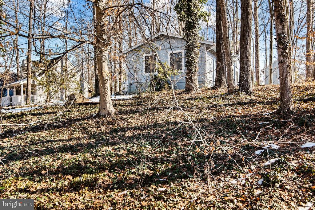 215 CONFEDERATE CIRCLE