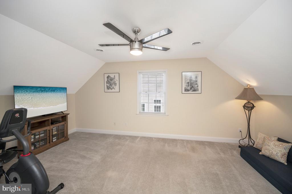 514 MT PLEASANT DRIVE