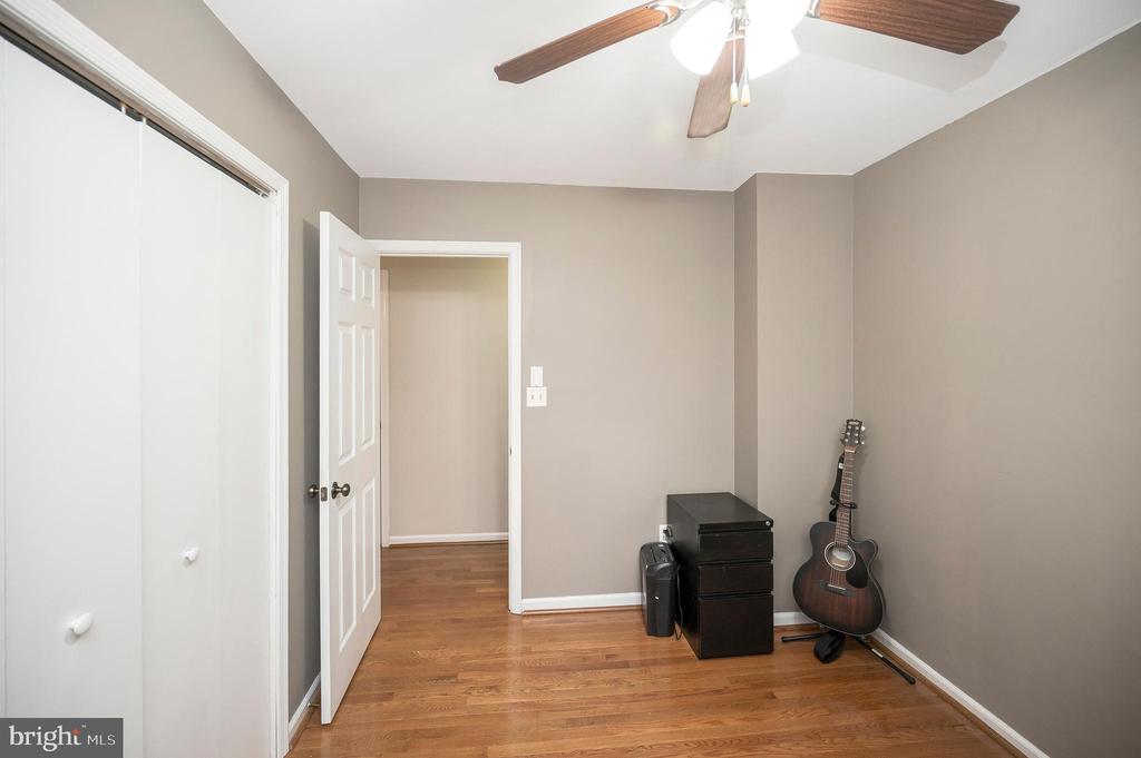 207 LIMESTONE LANE