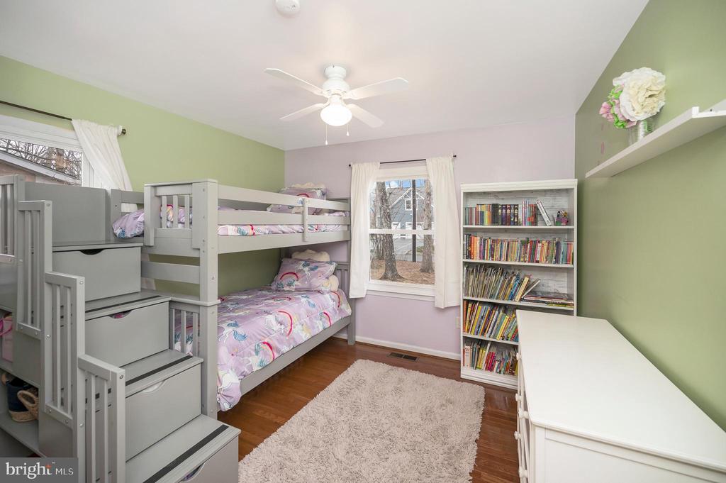 207 LIMESTONE LANE