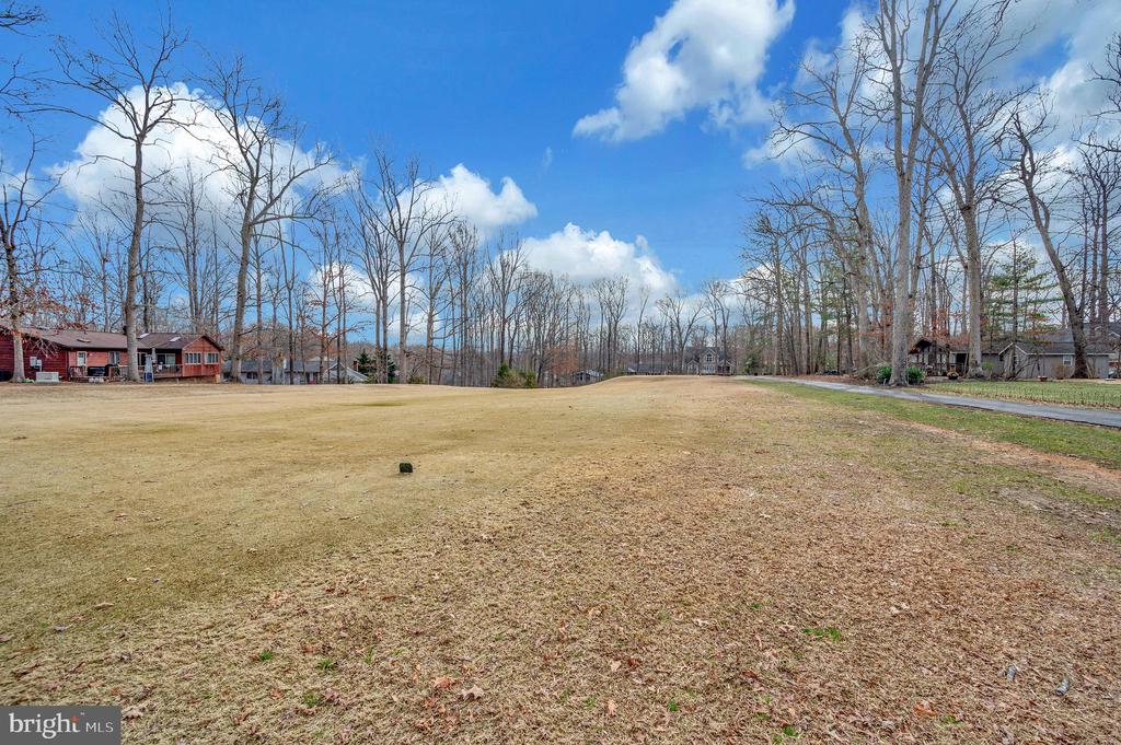207 LIMESTONE LANE