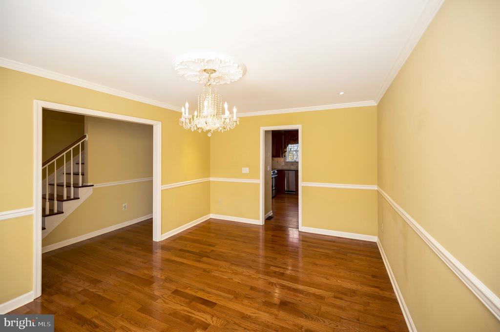 110 WAKEFIELD DRIVE