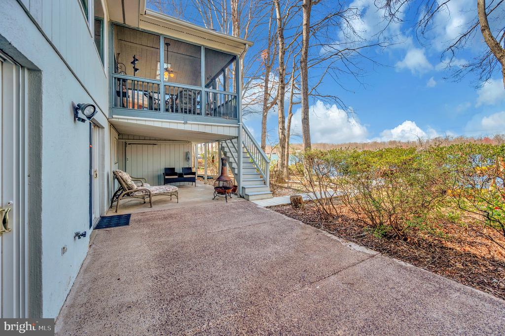 220 BIRCHSIDE CIRCLE