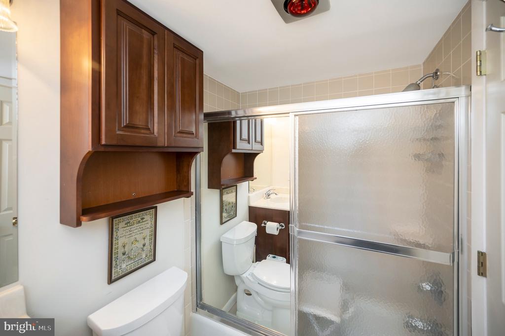 220 BIRCHSIDE CIRCLE