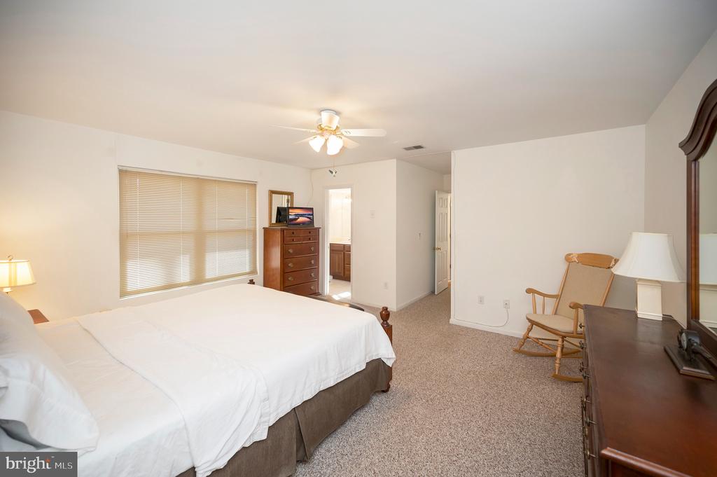 220 BIRCHSIDE CIRCLE