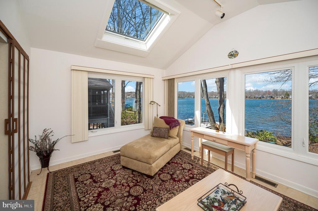 220 BIRCHSIDE CIRCLE