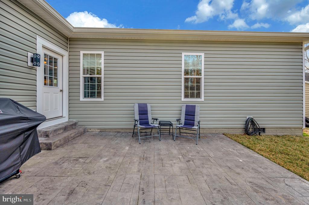 1310 LAKEVIEW PARKWAY