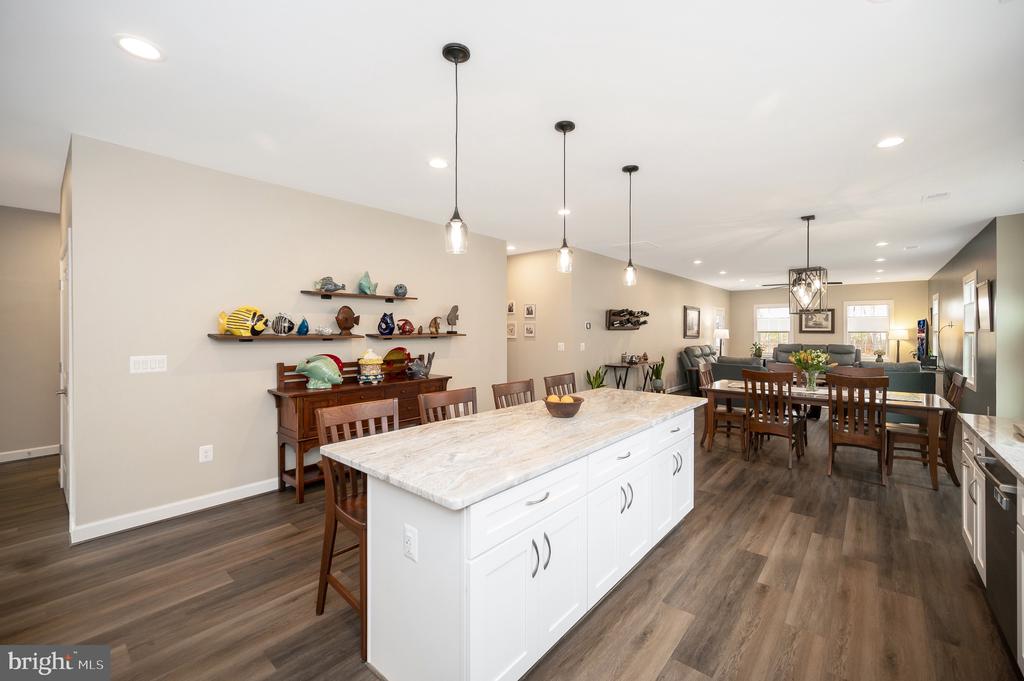1310 LAKEVIEW PARKWAY