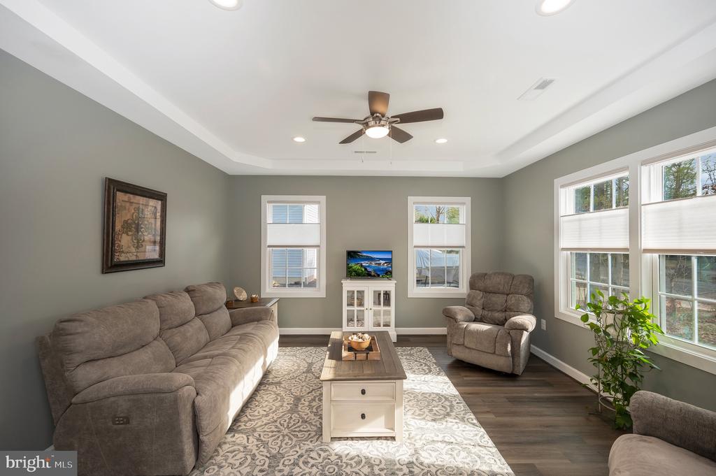 1310 LAKEVIEW PARKWAY
