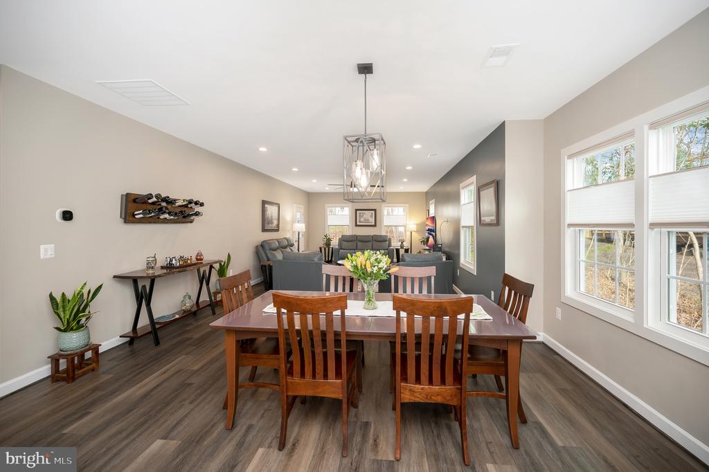 1310 LAKEVIEW PARKWAY