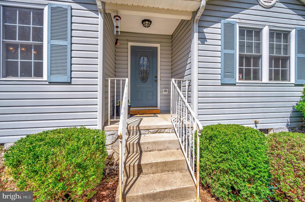 142 WASHINGTON STREET