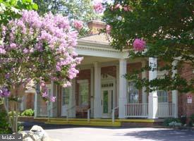 142 WASHINGTON STREET