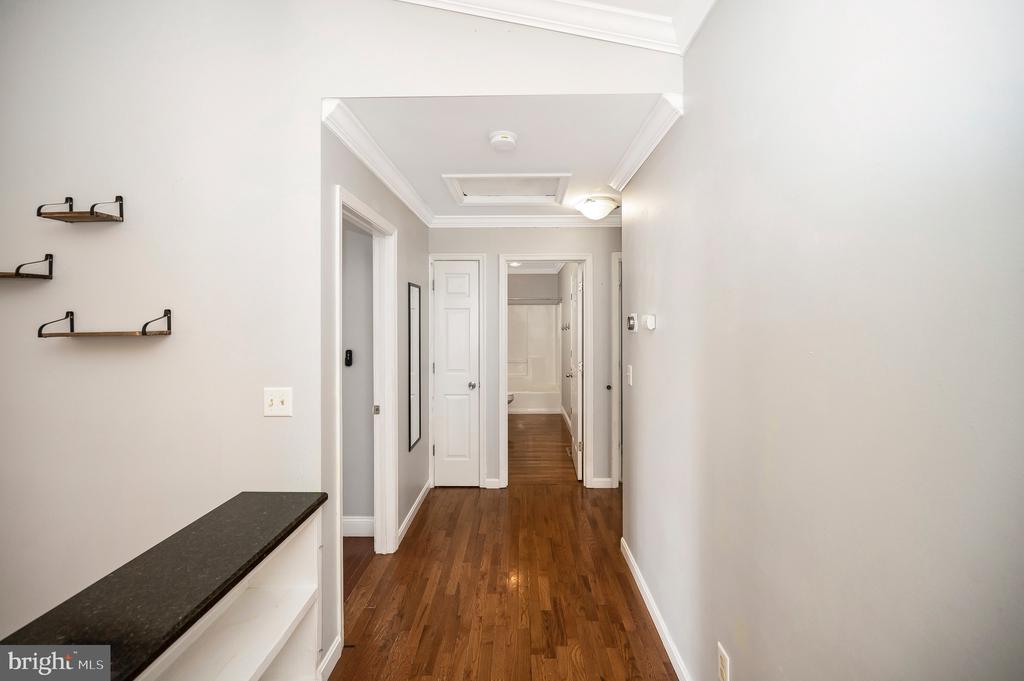 202 YORKTOWN BOULEVARD