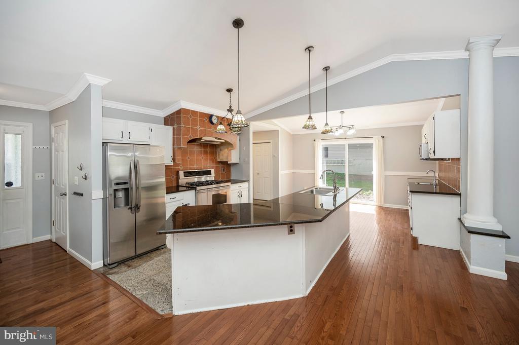 202 YORKTOWN BOULEVARD