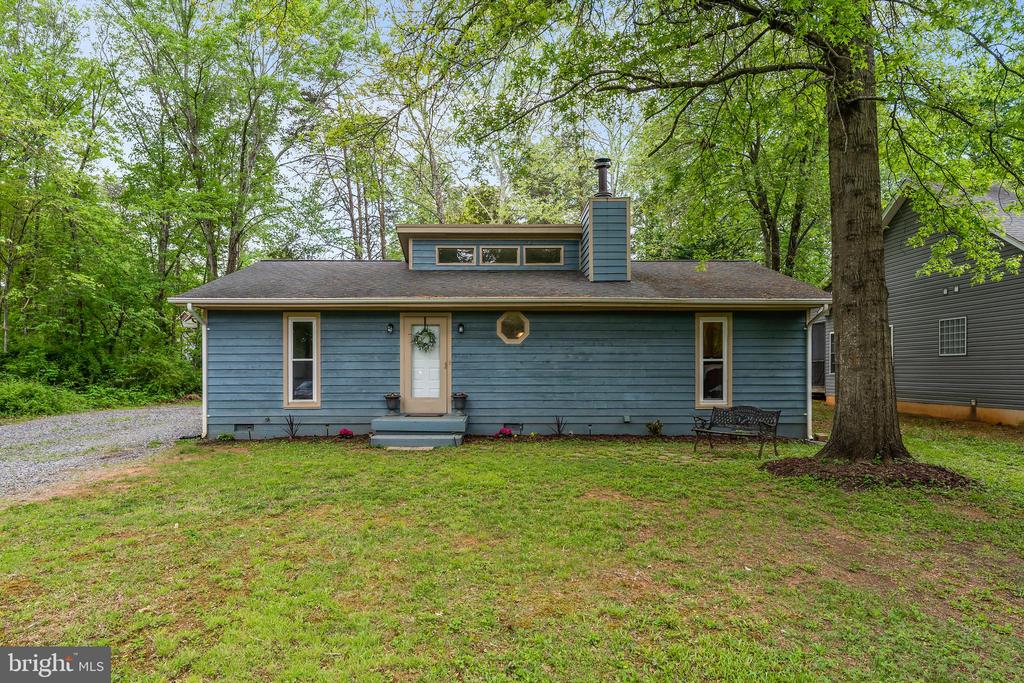 1912 LAKEVIEW PARKWAY