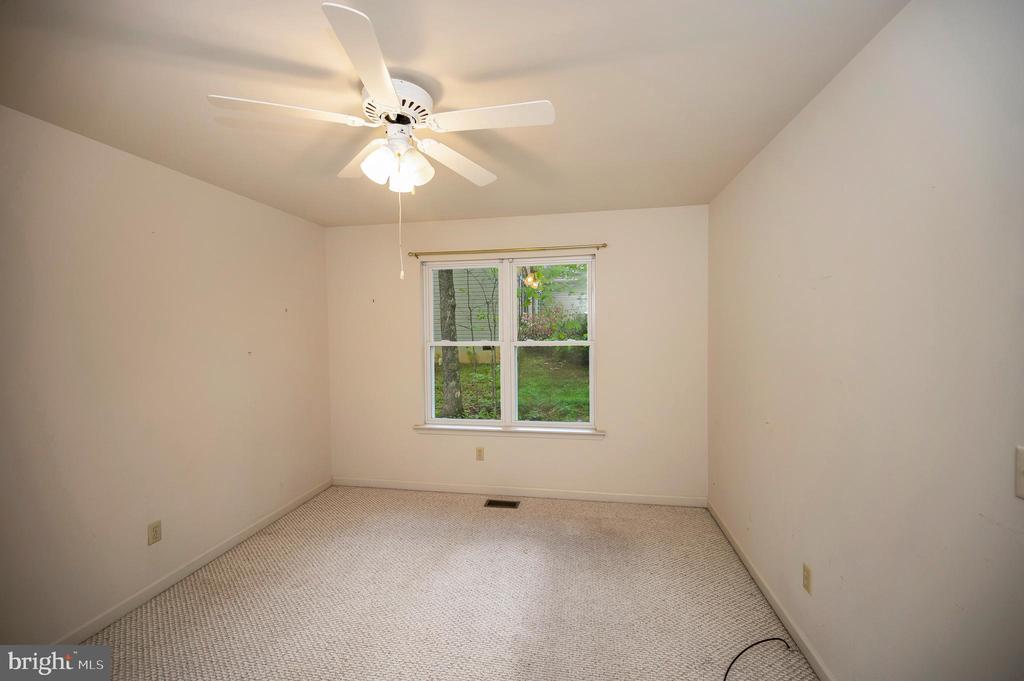 1203 CONFEDERATE DRIVE