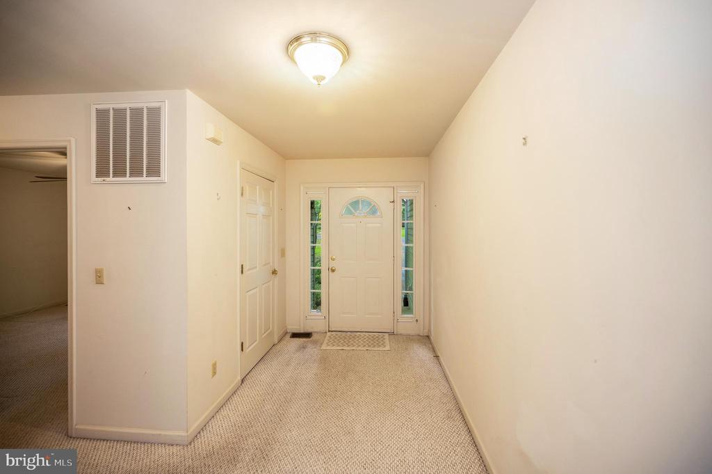 1203 CONFEDERATE DRIVE