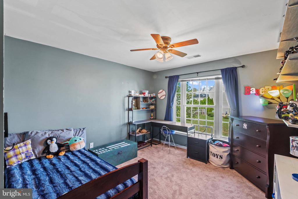 1204 SEDGWICK DRIVE