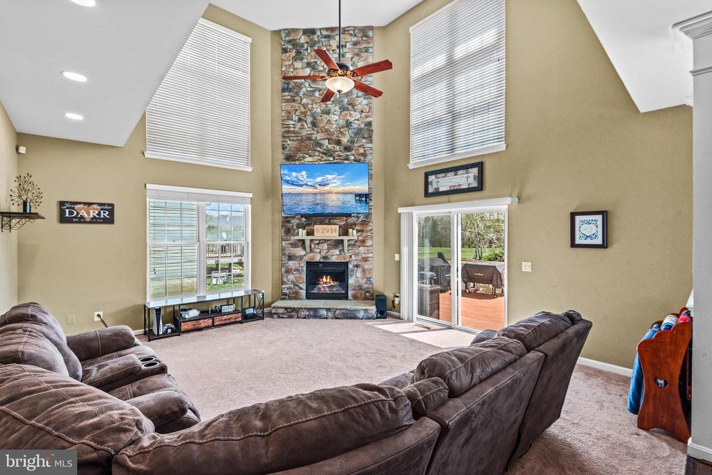 1204 SEDGWICK DRIVE