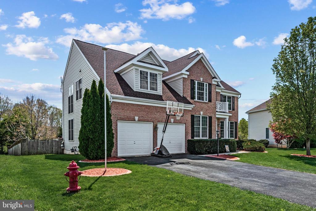1204 SEDGWICK DRIVE