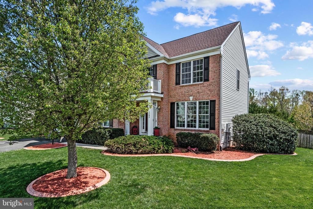 1204 SEDGWICK DRIVE