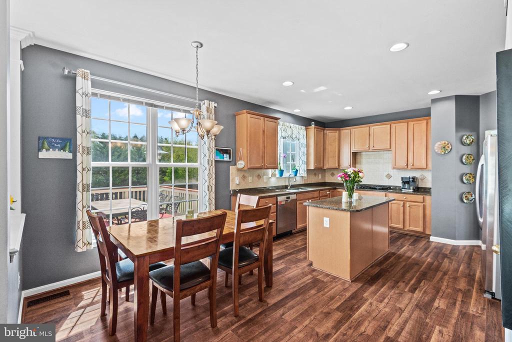 1204 SEDGWICK DRIVE