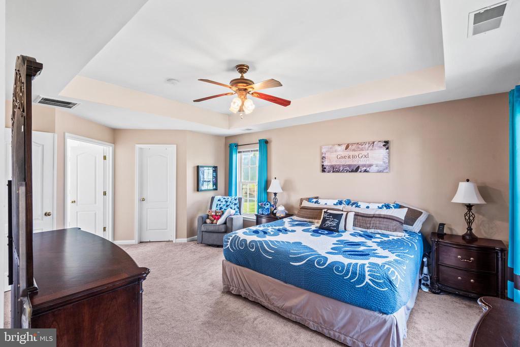 1204 SEDGWICK DRIVE