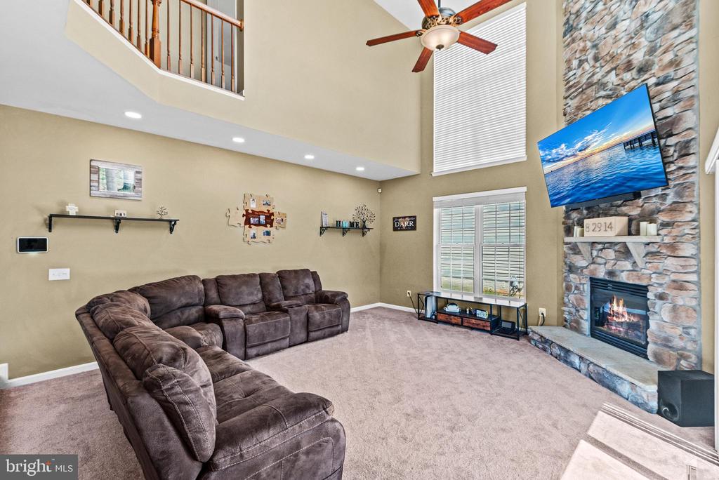 1204 SEDGWICK DRIVE