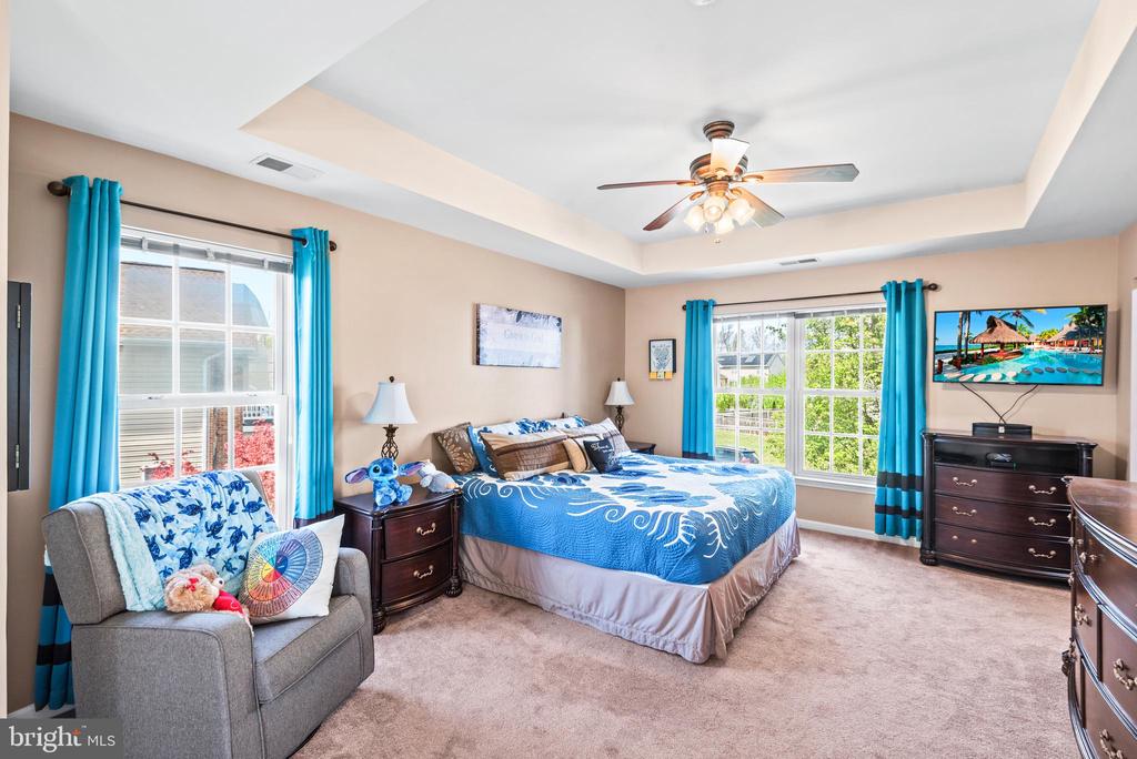 1204 SEDGWICK DRIVE