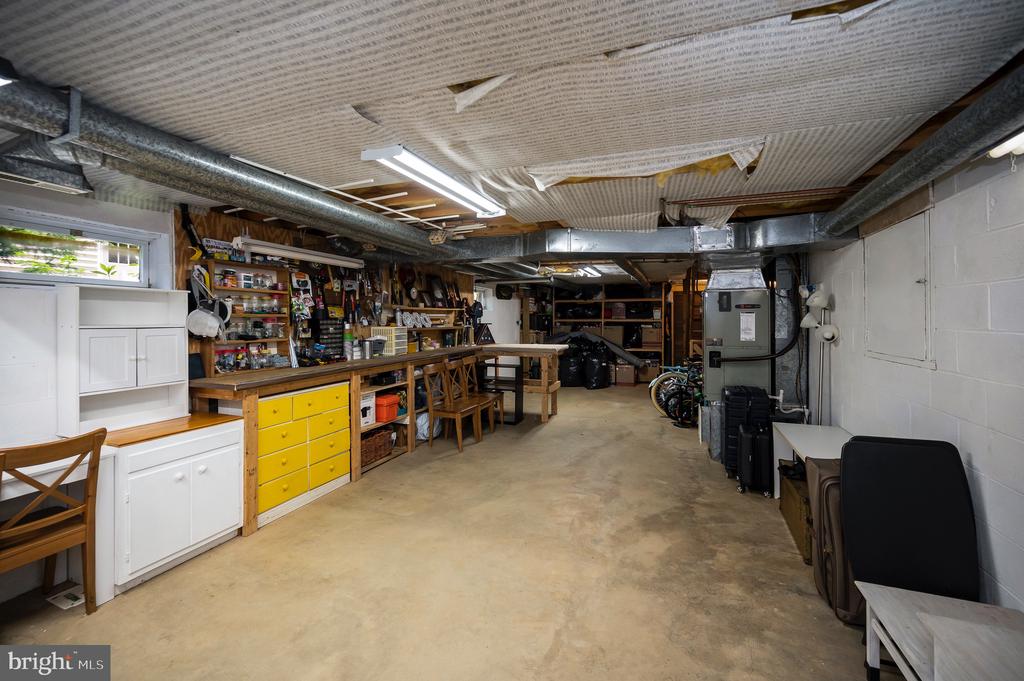 302 GOLD VALLEY ROAD