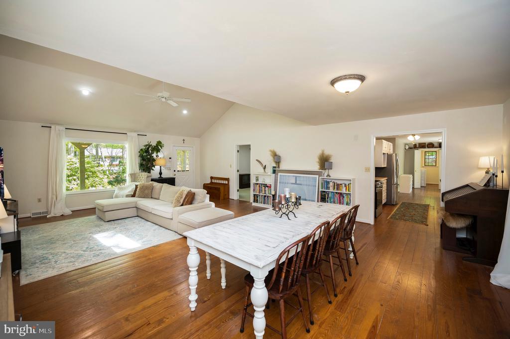 302 GOLD VALLEY ROAD