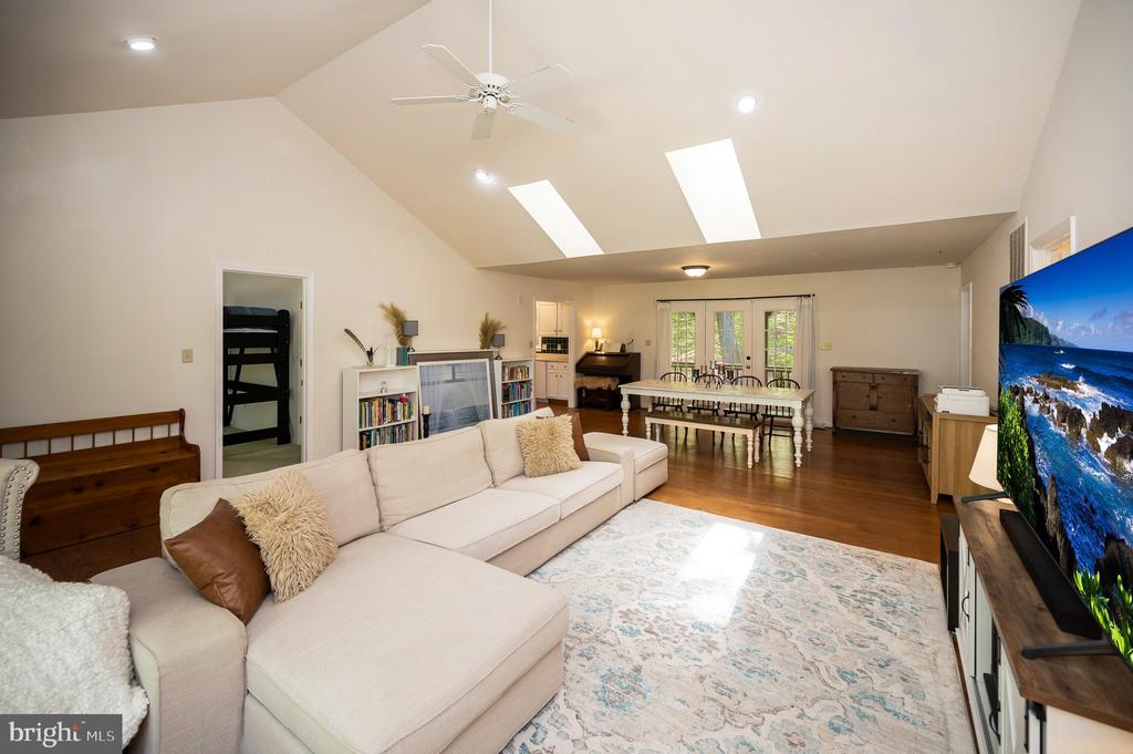 302 GOLD VALLEY ROAD
