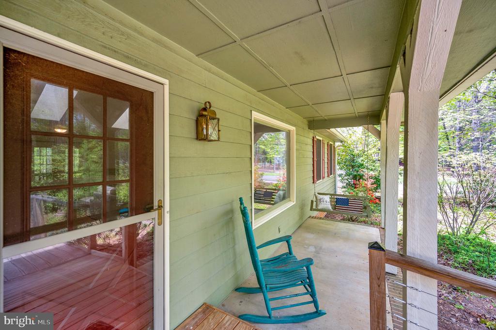 302 GOLD VALLEY ROAD