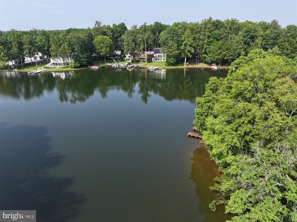 121 HILLSIDE DRIVE