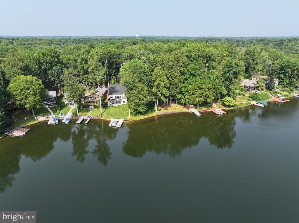 121 HILLSIDE DRIVE