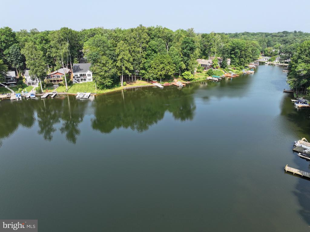 121 HILLSIDE DRIVE