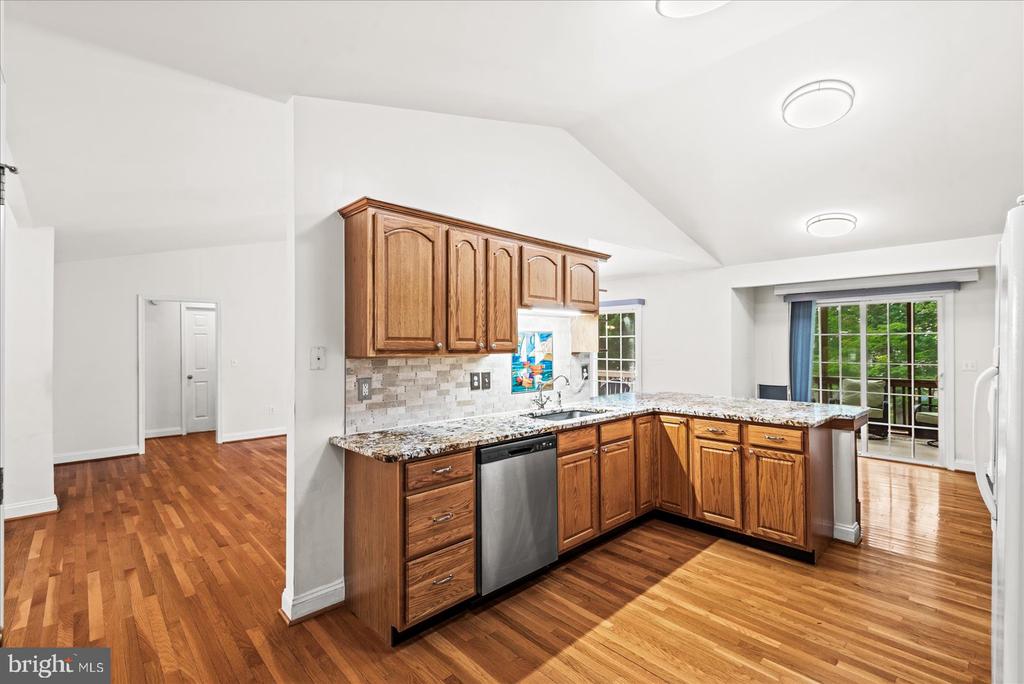 3409 LAKEVIEW PARKWAY