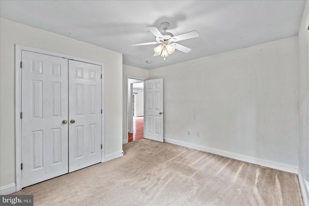 3409 LAKEVIEW PARKWAY