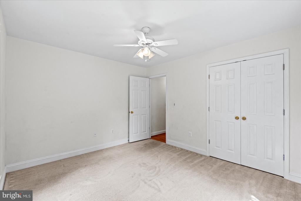 3409 LAKEVIEW PARKWAY
