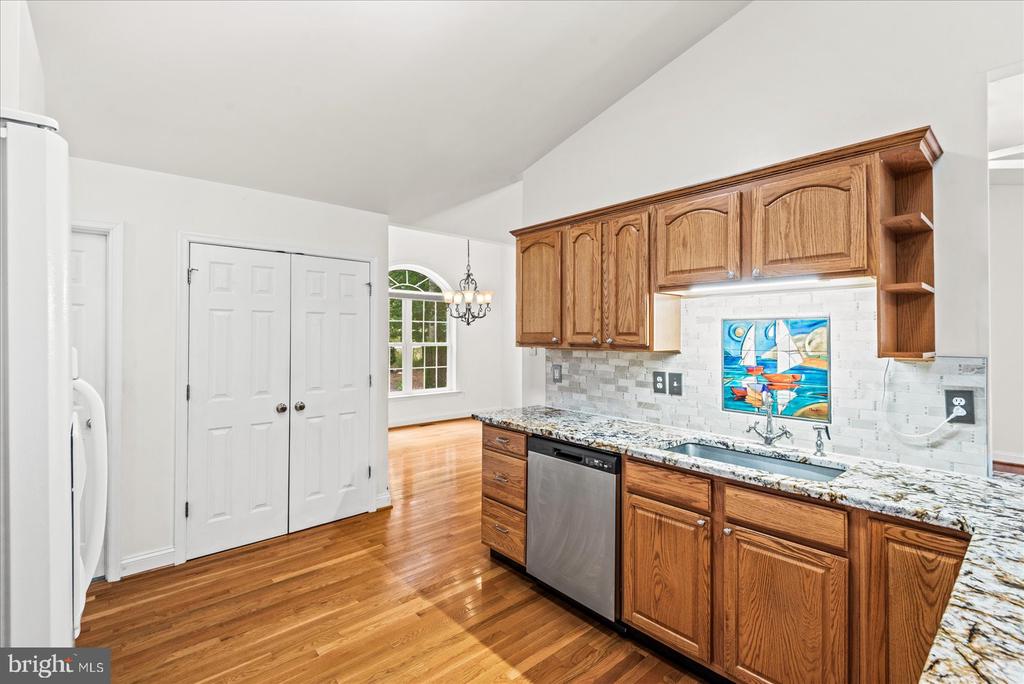 3409 LAKEVIEW PARKWAY