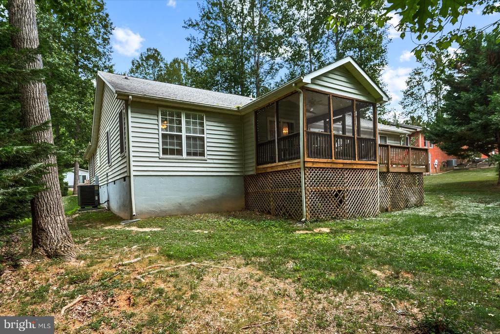 3409 LAKEVIEW PARKWAY