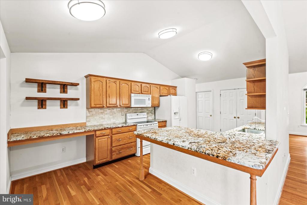3409 LAKEVIEW PARKWAY