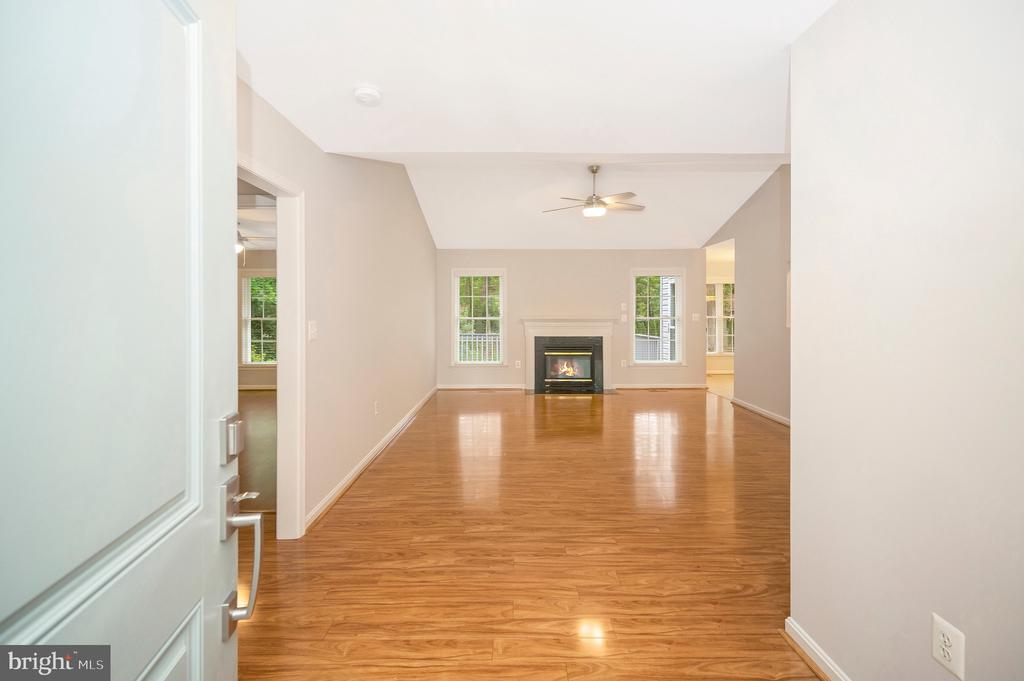 502 MONTICELLO CIRCLE