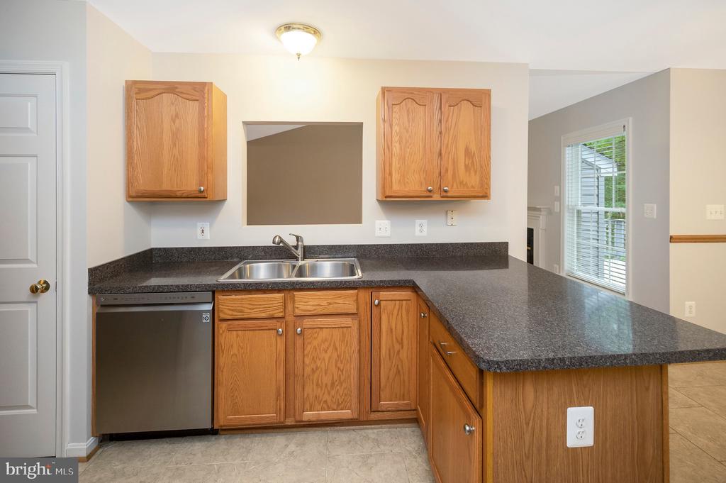 502 MONTICELLO CIRCLE