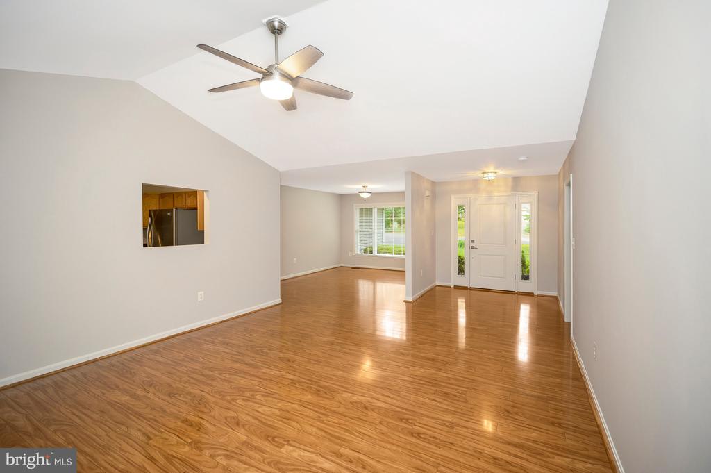 502 MONTICELLO CIRCLE