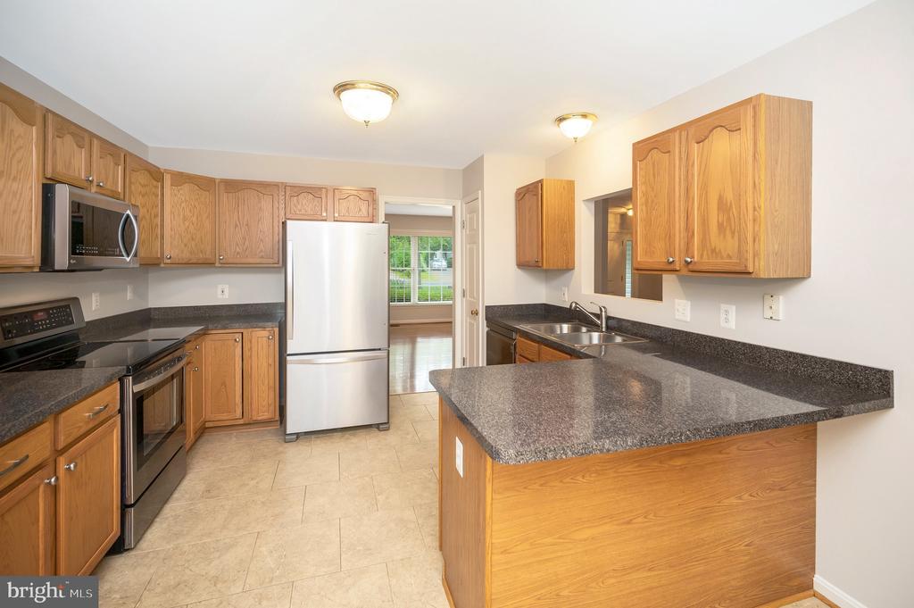 502 MONTICELLO CIRCLE