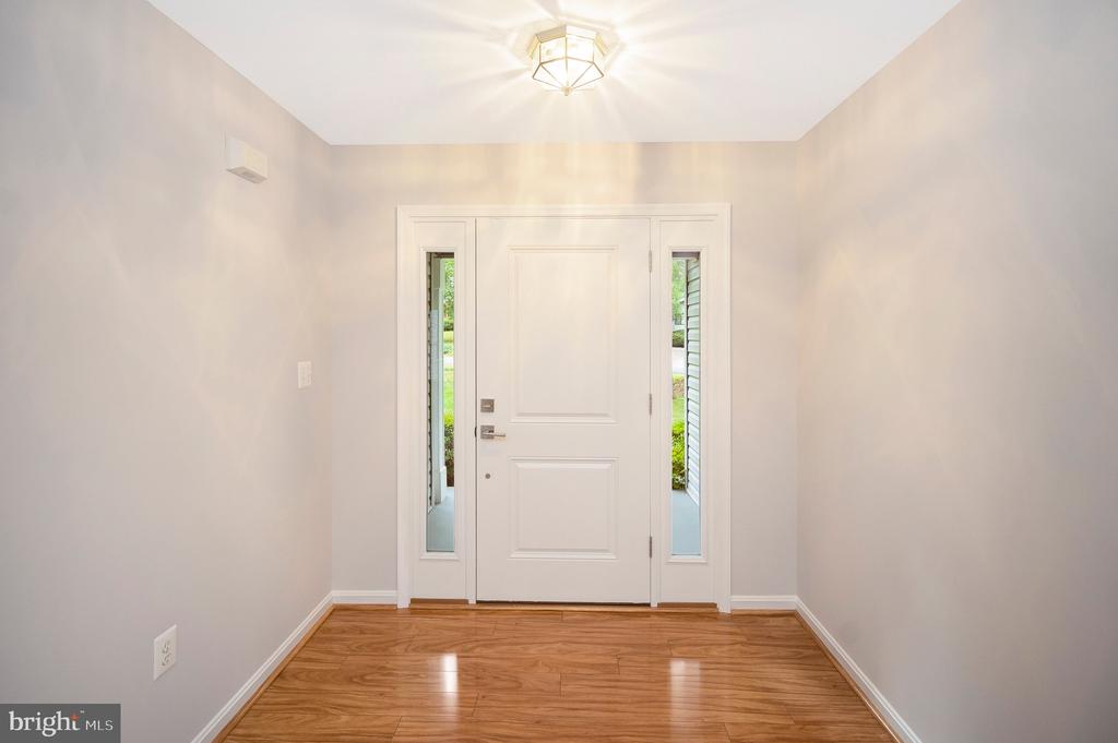 502 MONTICELLO CIRCLE