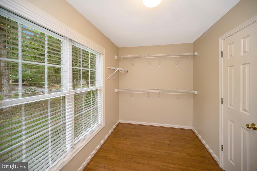 502 MONTICELLO CIRCLE